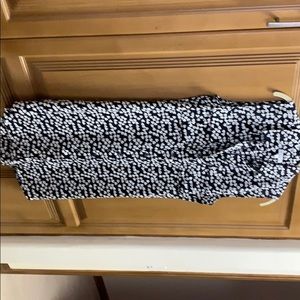 Equipment silk white and black heart dress